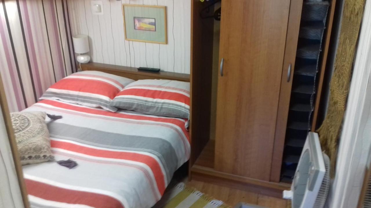 Apartment " Studio Green " Free Parking, Self Check-In Zagreb Ngoại thất bức ảnh