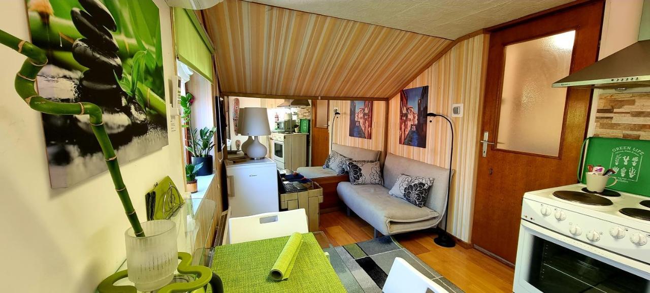 Apartment " Studio Green " Free Parking, Self Check-In Zagreb Ngoại thất bức ảnh