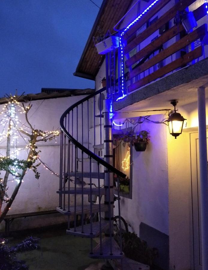 Apartment " Studio Green " Free Parking, Self Check-In Zagreb Ngoại thất bức ảnh