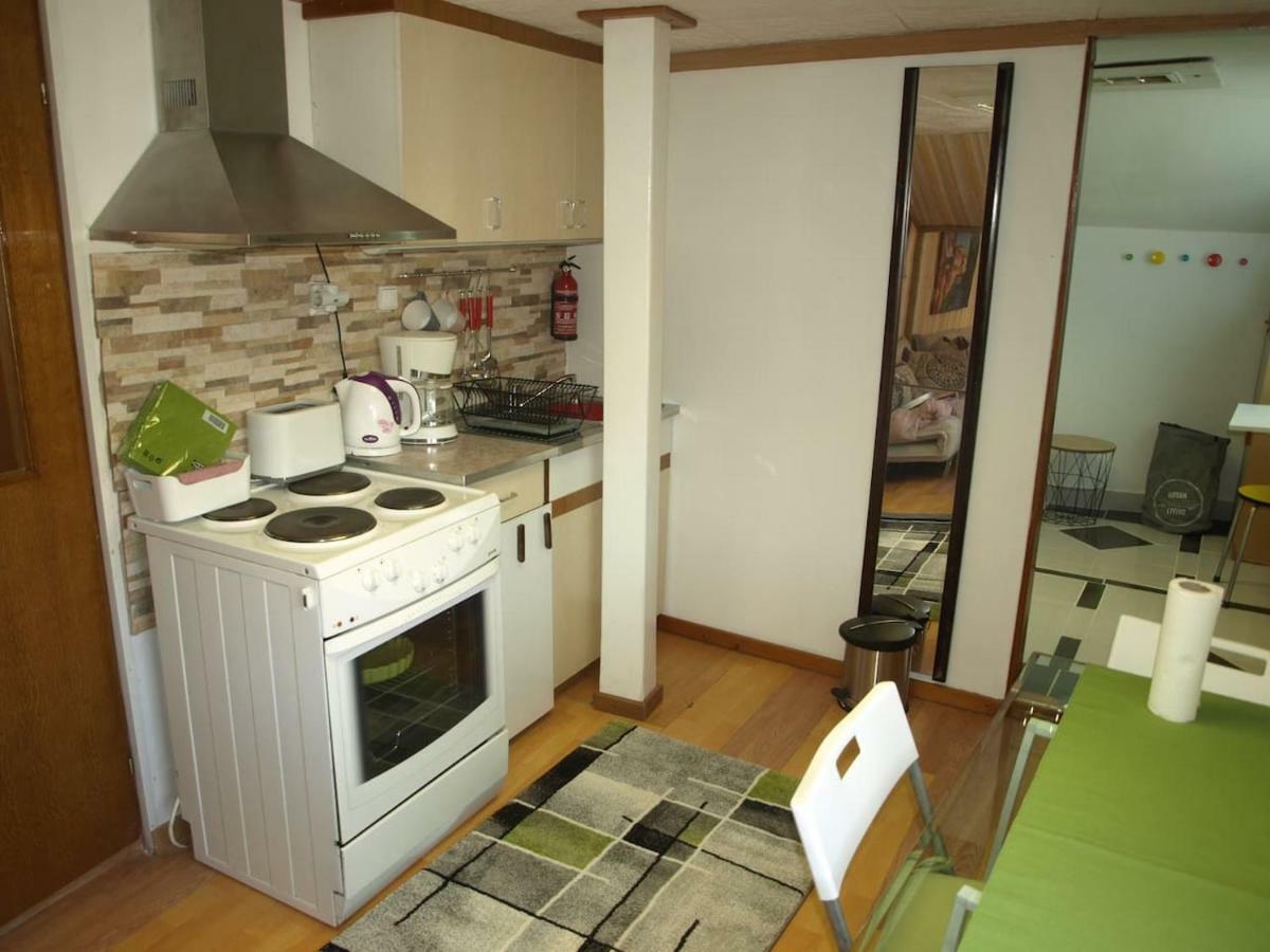Apartment " Studio Green " Free Parking, Self Check-In Zagreb Ngoại thất bức ảnh